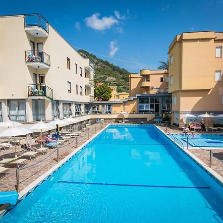 Casa Vacanza San Pietro Maiori Bagian luar foto