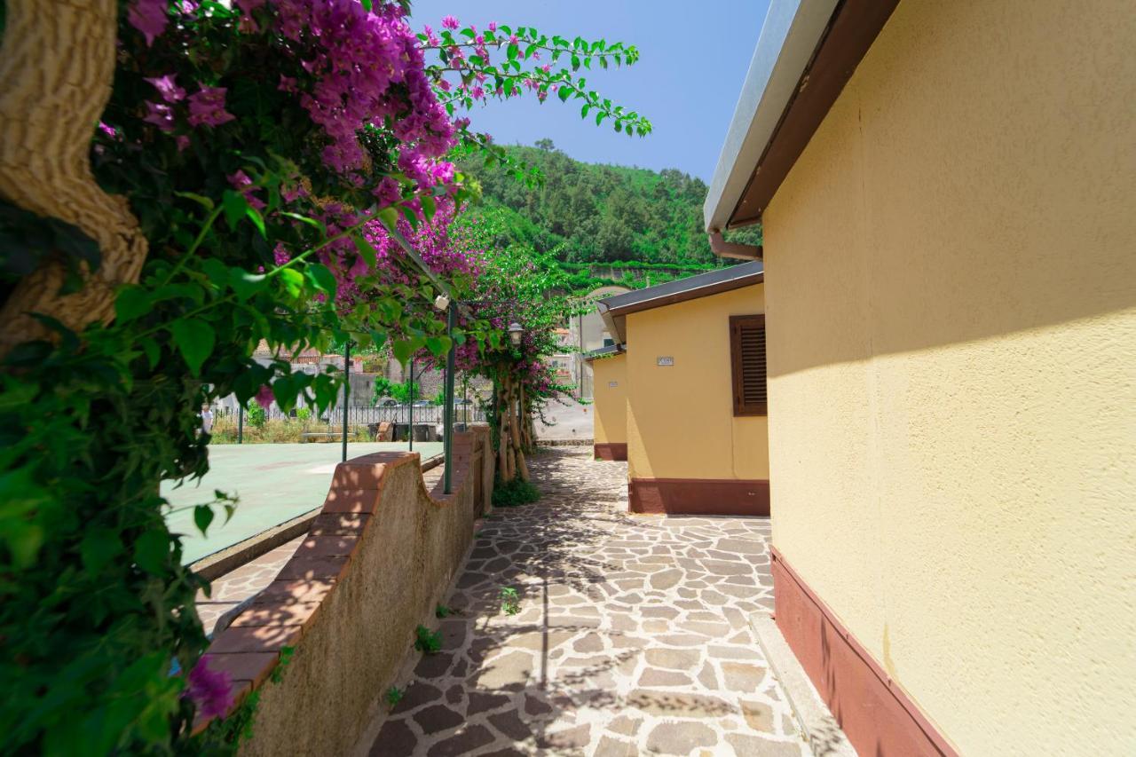 Casa Vacanza San Pietro Maiori Bagian luar foto