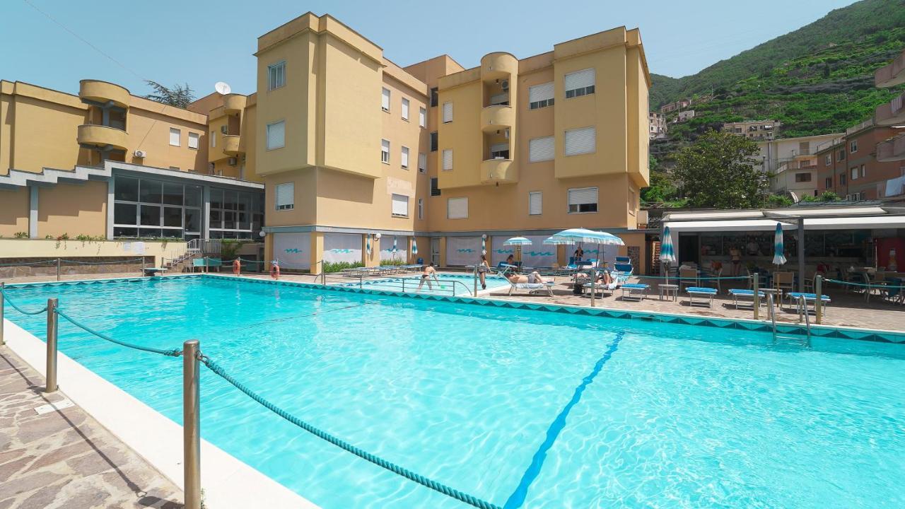 Casa Vacanza San Pietro Maiori Bagian luar foto
