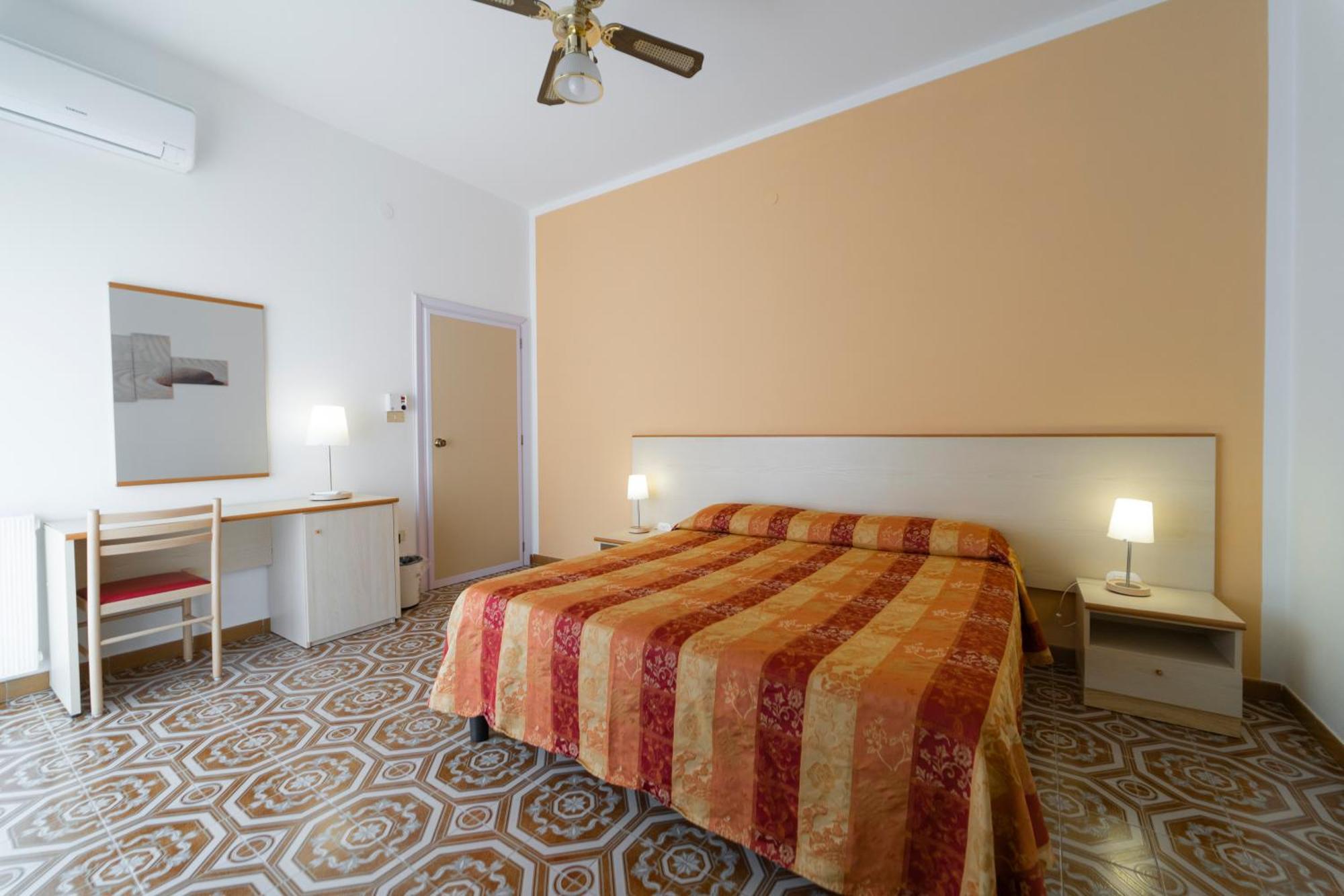 Casa Vacanza San Pietro Maiori Bagian luar foto