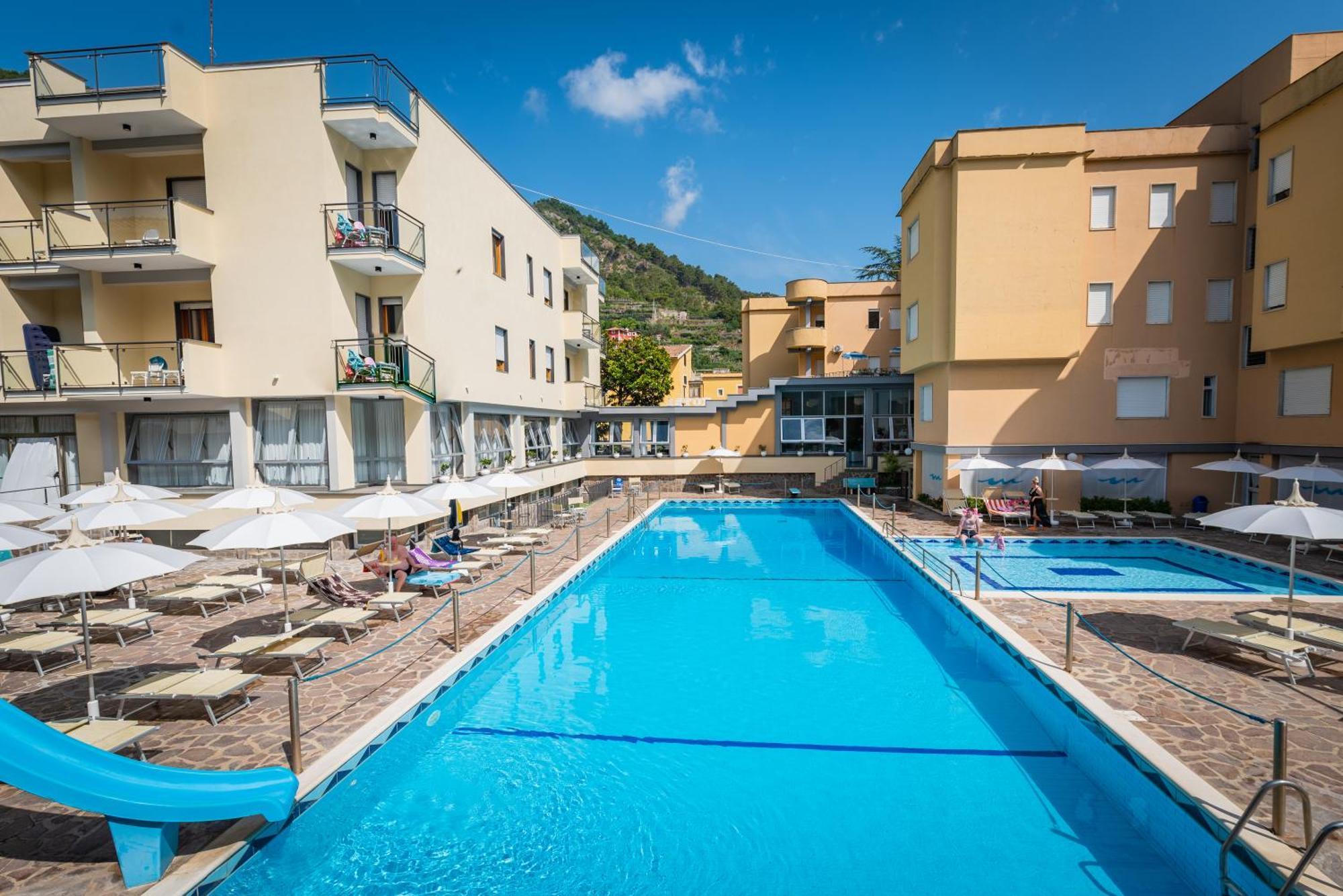 Casa Vacanza San Pietro Maiori Bagian luar foto