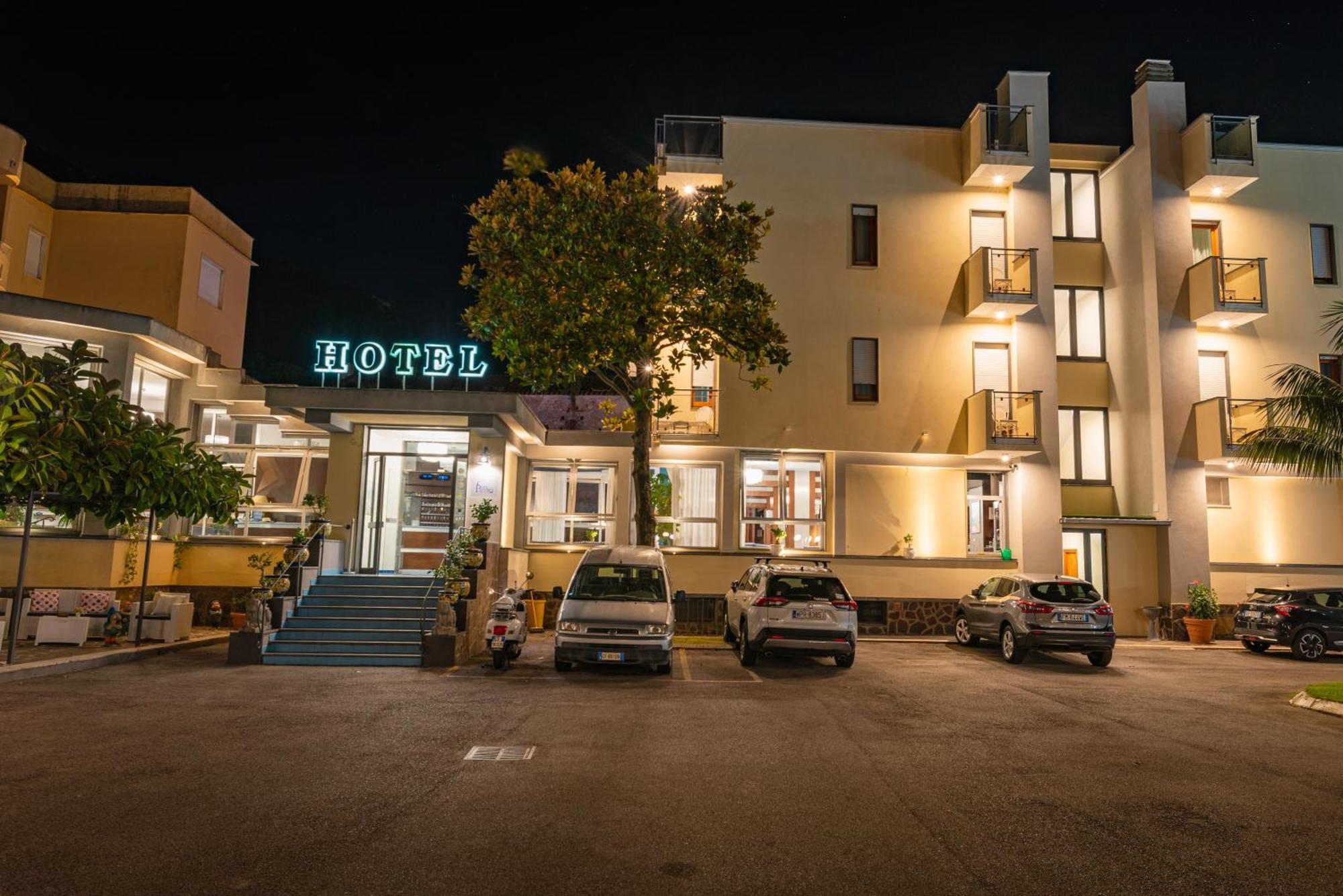 Casa Vacanza San Pietro Maiori Bagian luar foto