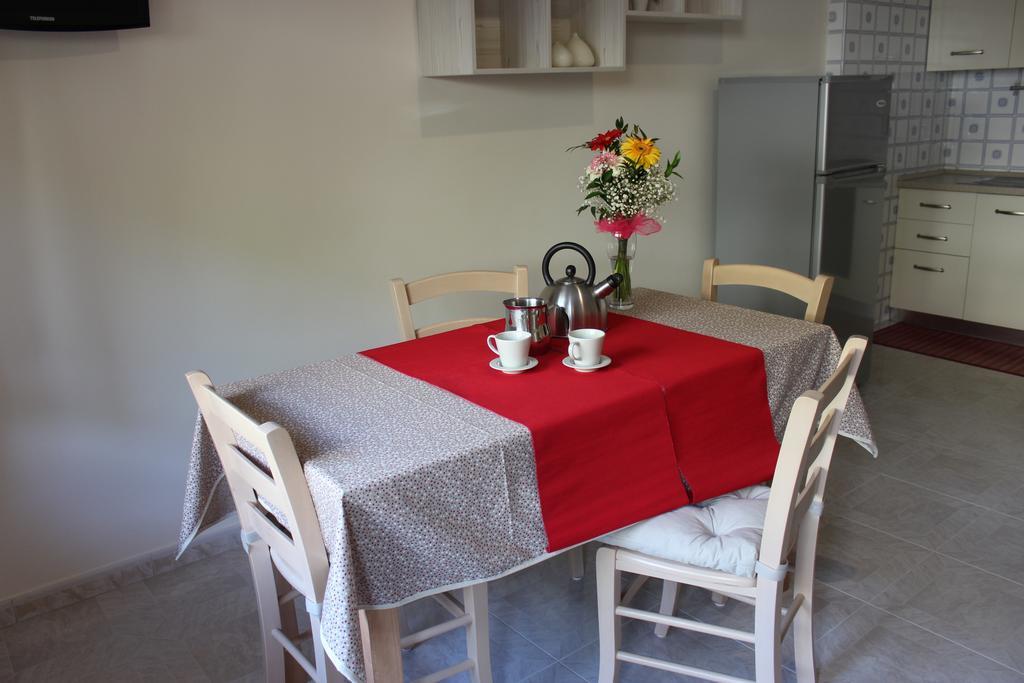Casa Vacanza San Pietro Maiori Bagian luar foto